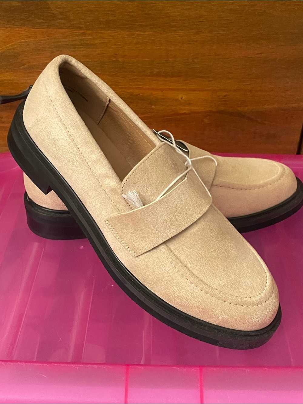 American Eagle Outfitters Women's Suede Loafers in Beige NWT
